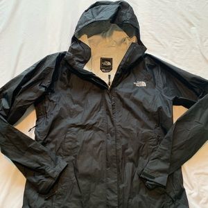 The North Face Women’s Rain Jacket - Medium